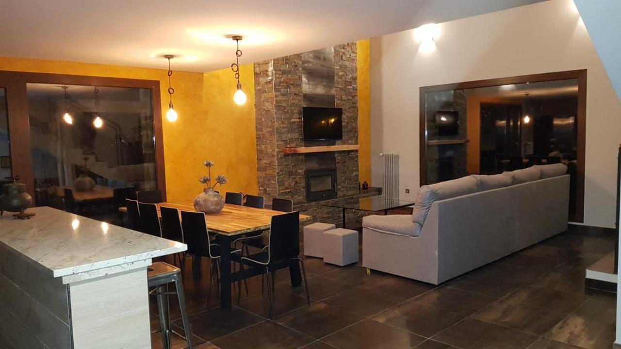 Casa Rural La Puerta Del Rio Lobos San Leonardo de Yagüe Kültér fotó