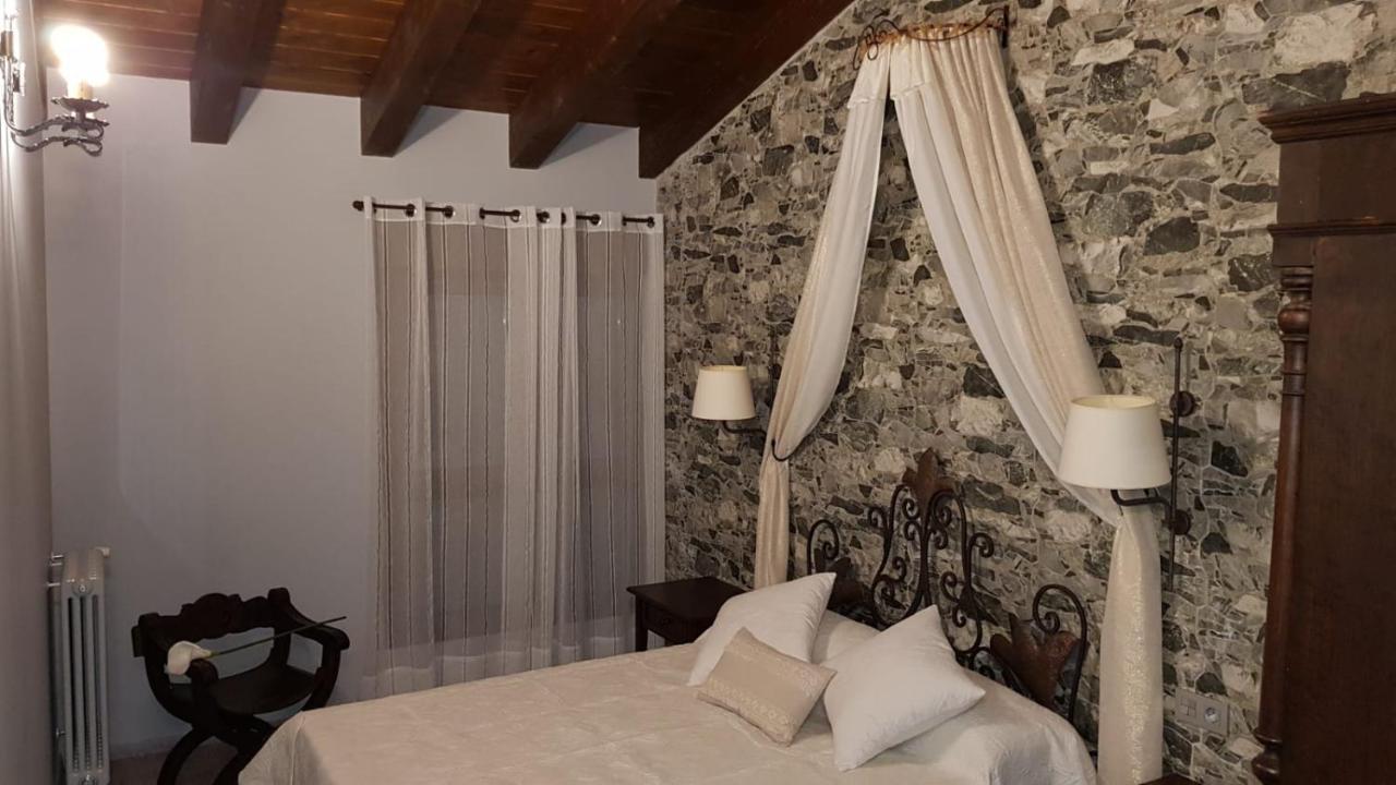 Casa Rural La Puerta Del Rio Lobos San Leonardo de Yagüe Kültér fotó