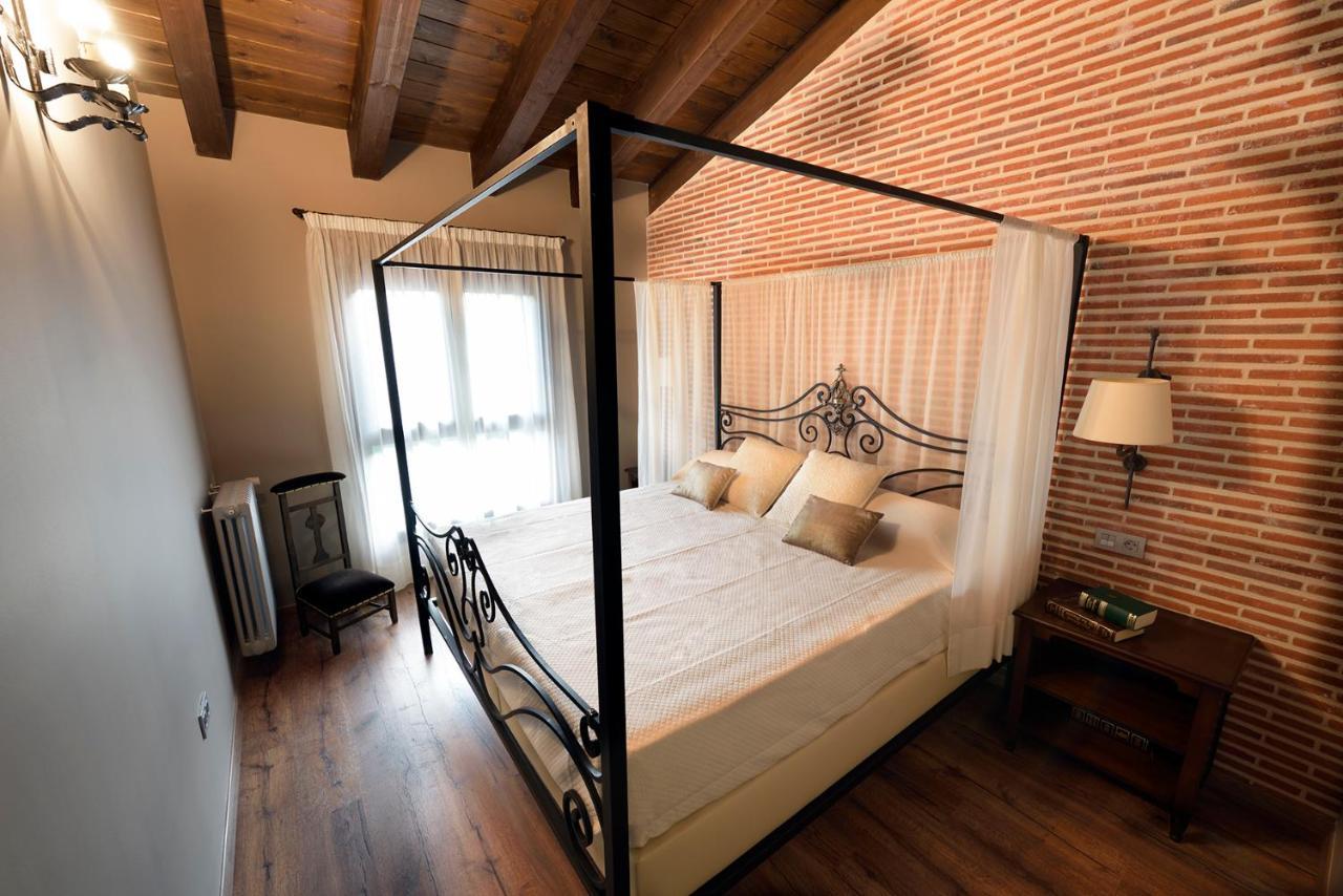 Casa Rural La Puerta Del Rio Lobos San Leonardo de Yagüe Kültér fotó